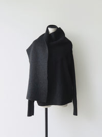 【NOWNS】Wilma | Wool cape knit