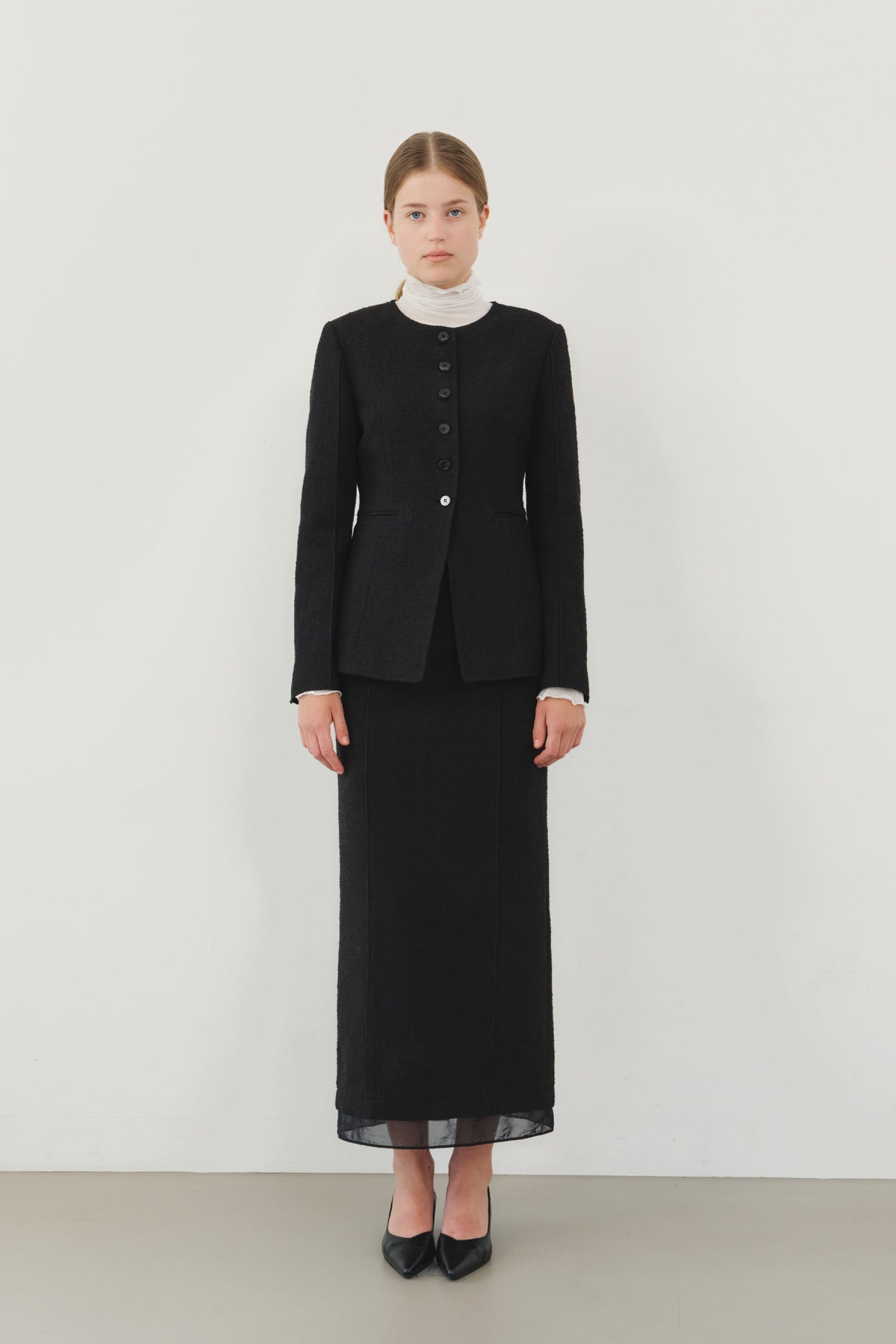 【KUMÉ】 Triple-Stitch Tweed Round Neck Jacket