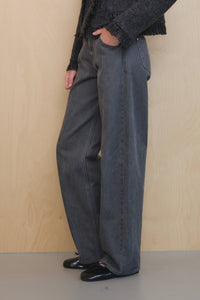 【KUMÉ】 Relaxed Barrel-Leg Denim Pants