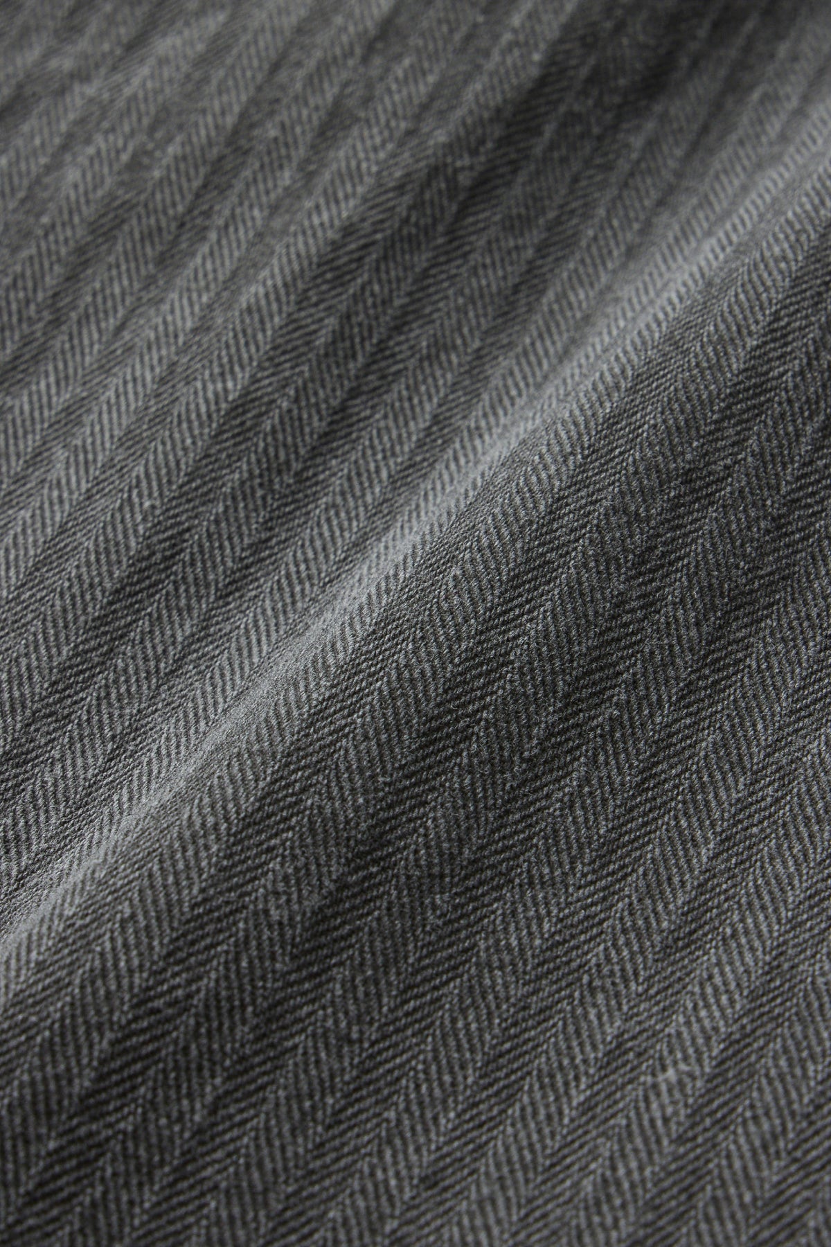 【KUMÉ】 Relaxed Barrel-Leg Denim Pants