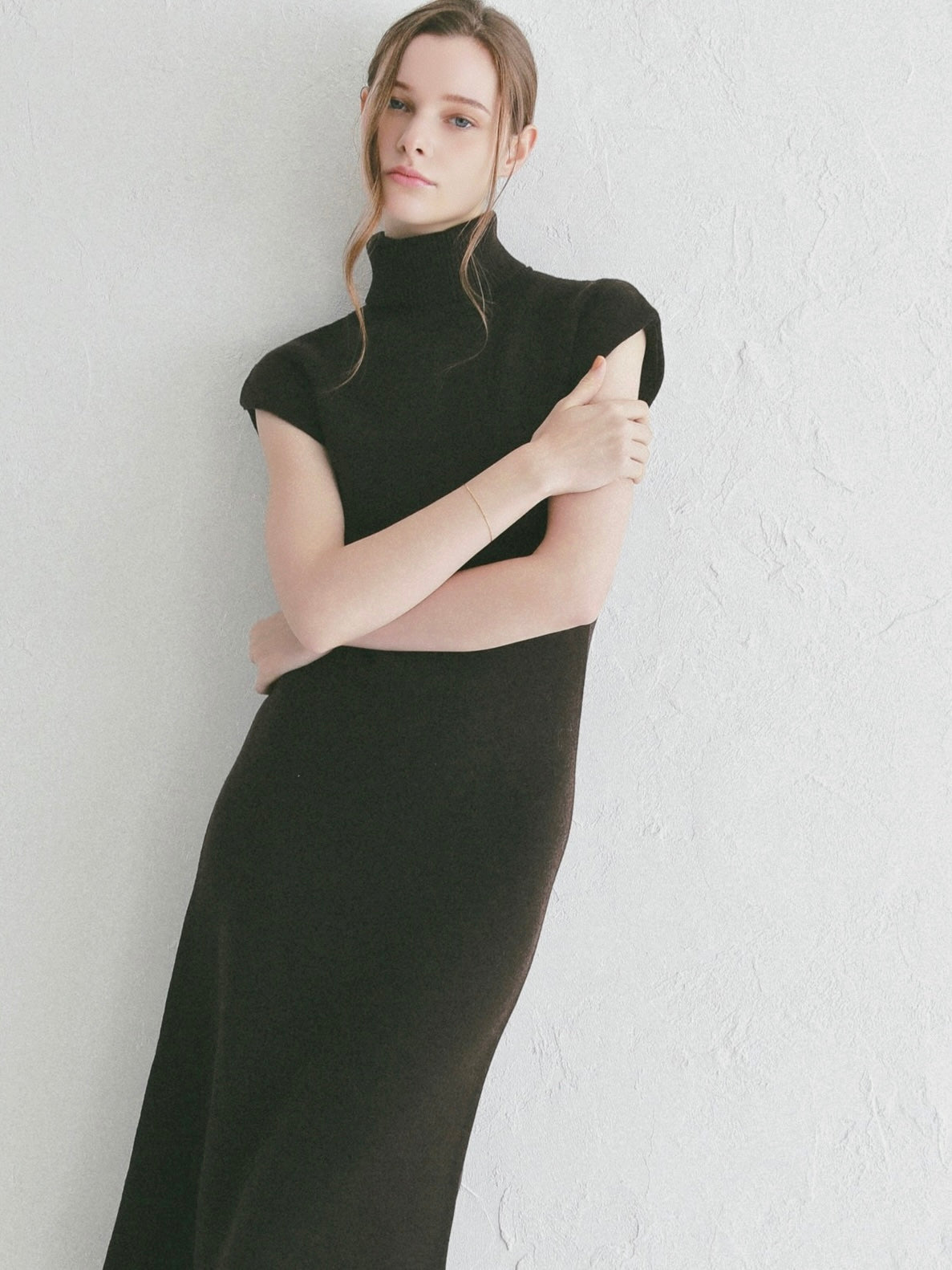 【célon】high neck cap sleeve knit dress