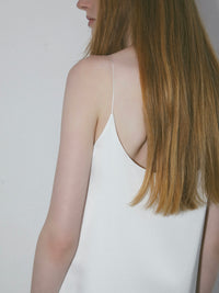 【SAMPLE SALE / NOWNS】Lulà | Satin slip dress