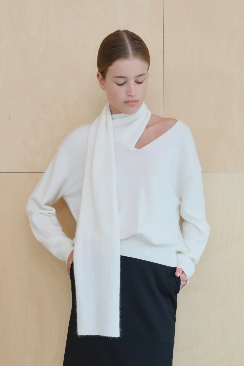 【KUMÉ】Raccoon Blend Muffler Knit Sweater