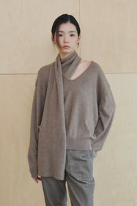 【KUMÉ】Raccoon Blend Muffler Knit Sweater