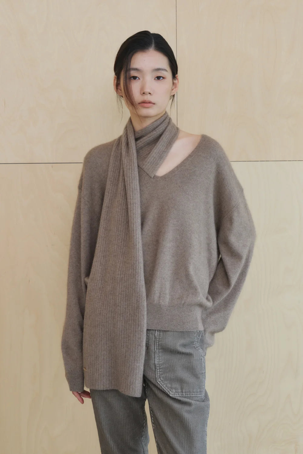 【KUMÉ】Raccoon Blend Muffler Knit Sweater